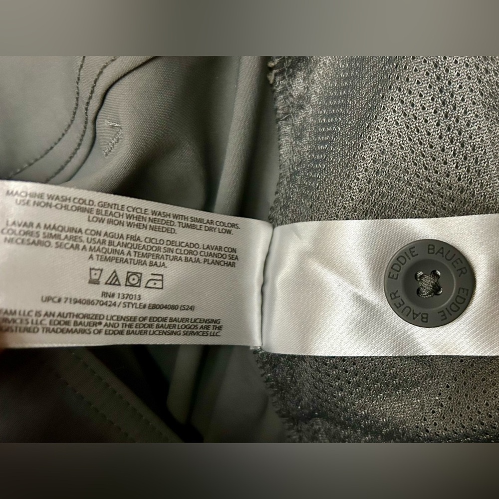 NWOT Eddie Bauer Cargo Pocket Short 5" - Picture 8 of 8
